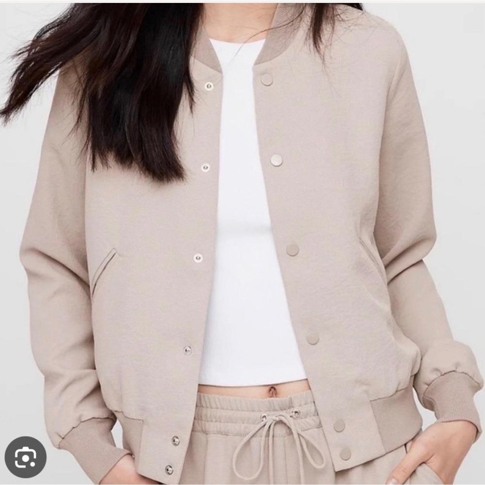 Wilfred Aritzia Bomber Jacket Dusty Rose Pink Snap Front XS